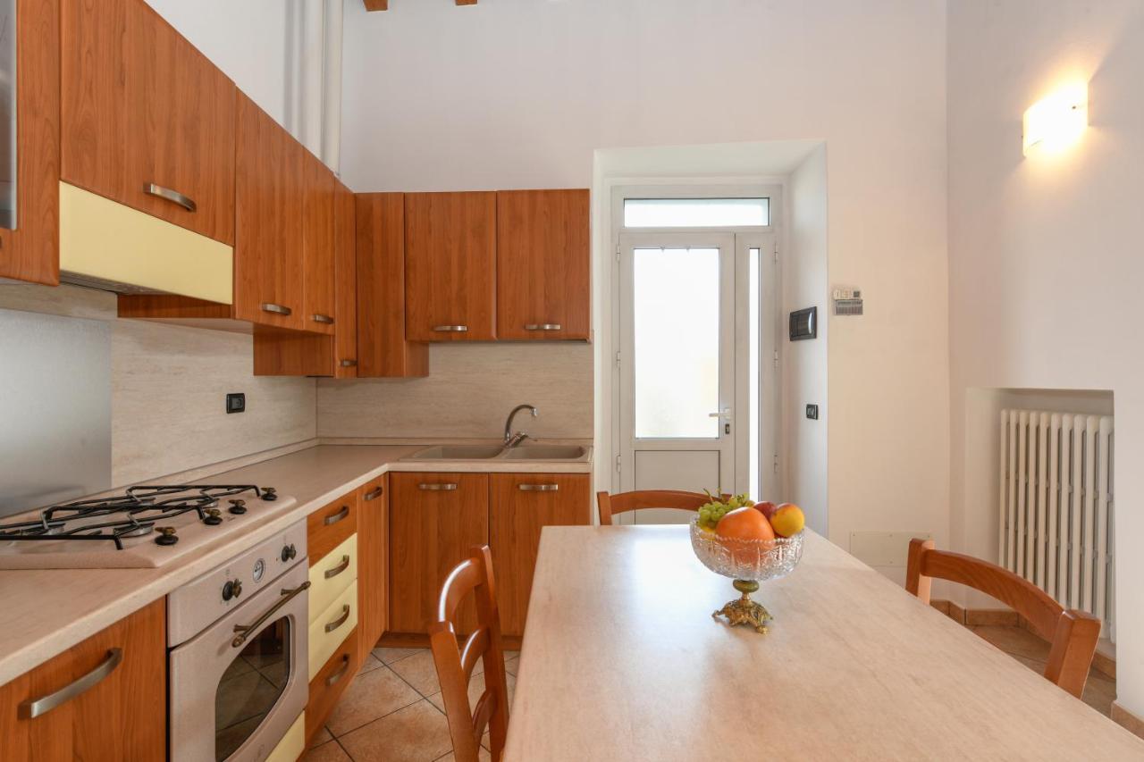 Appartamento In Piazza Moniga del Garda Εξωτερικό φωτογραφία