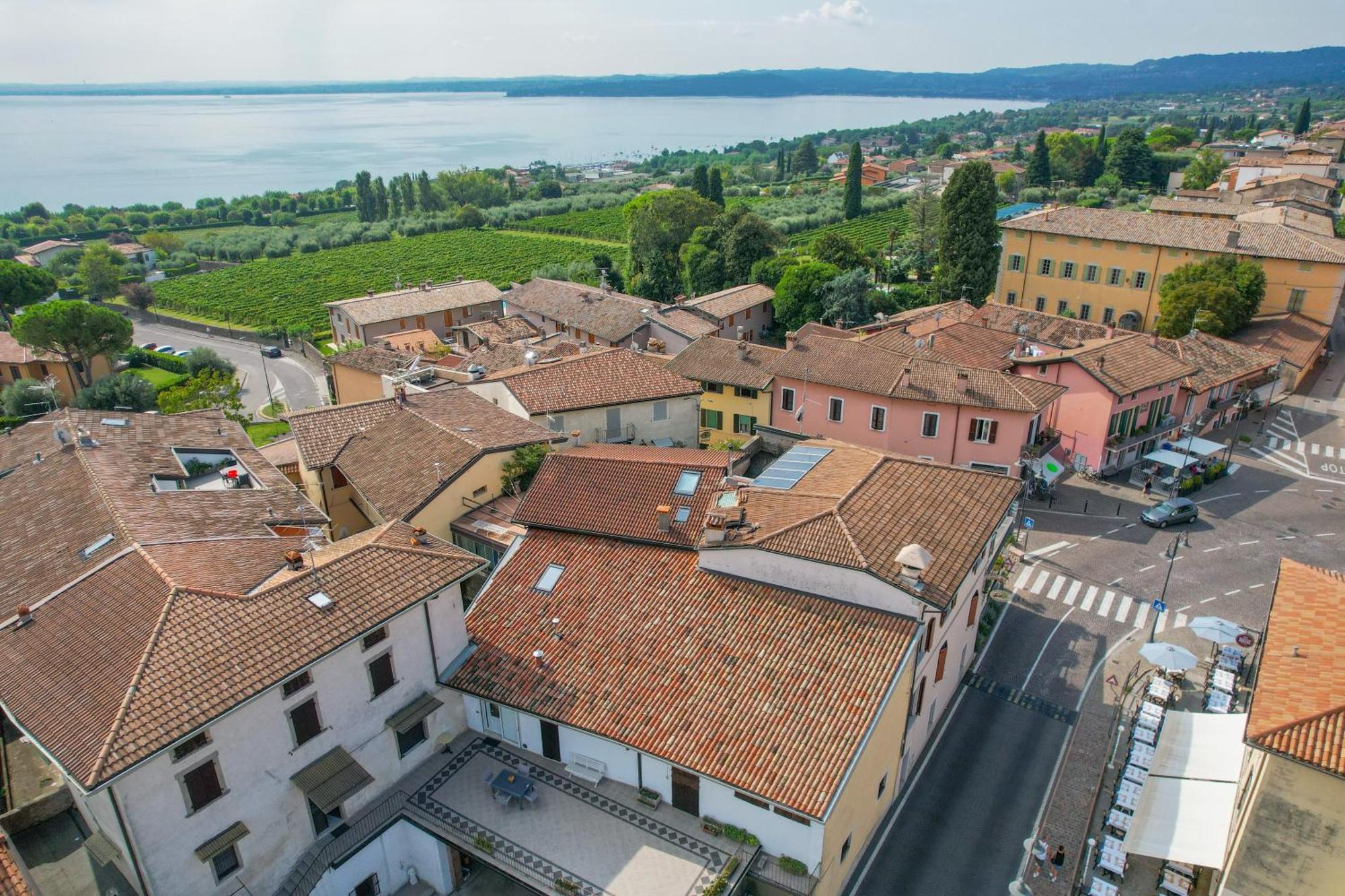Appartamento In Piazza Moniga del Garda Εξωτερικό φωτογραφία